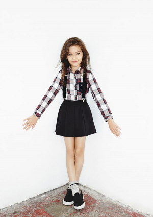 Tenue Enfant - Chemise à Carreaux et Jupe
